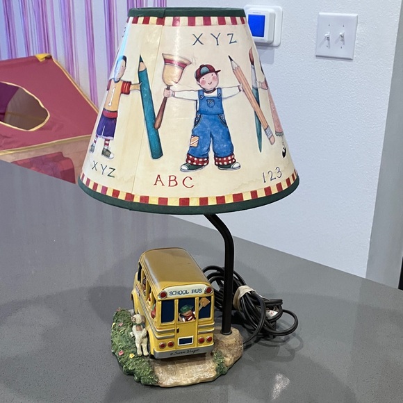 Kids School Bus Table Lamp with Yellow and Multicolor Design. - Picture 5 of 16